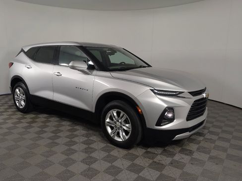 Used 2020 Chevrolet Blazer LT FWD image 11
