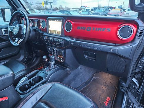 Used 2018 Jeep Wrangler Unlimited Rubicon image 35