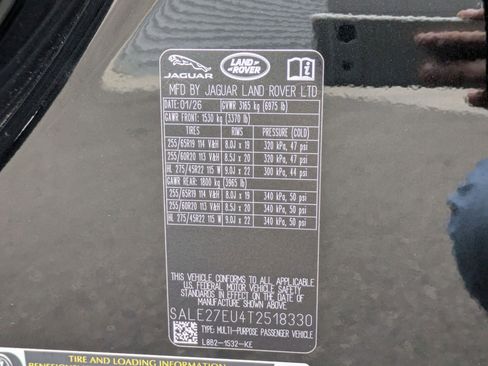 New 2026 Land Rover Defender 110 X-Dynamic SE AWD/4WD image 32