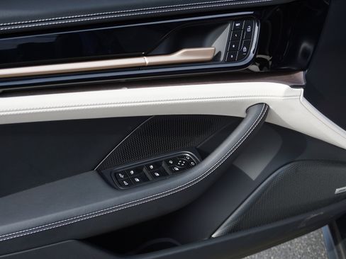 Used 2024 Porsche Panamera 4 AWD/4WD image 17