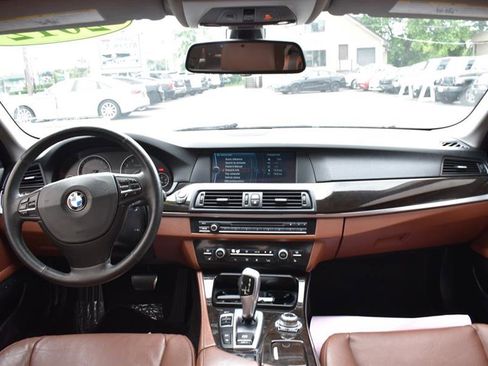 Used 2012 BMW 535i xDrive Sedan image 19
