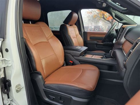 Used 2023 RAM 3500 Limited image 16