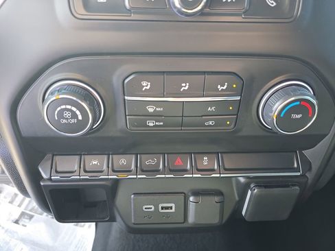 Used 2023 Chevrolet Silverado 1500 Custom w/ LPO, Dark Essentials Package AWD/4WD image 29