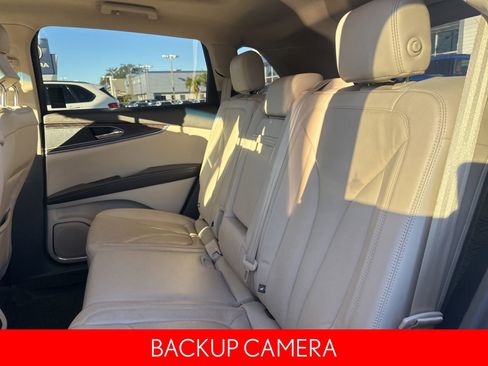 Used 2016 Lincoln MKX Reserve w/ Cargo Accessories Package image 10