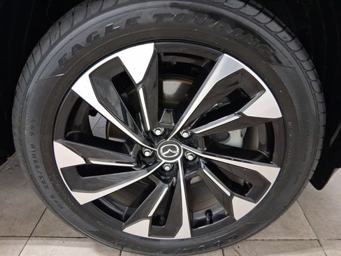 Certified 2025 MAZDA CX-50 2.5 Hybrid w/ Premium Plus Pkg AWD/4WD image 11