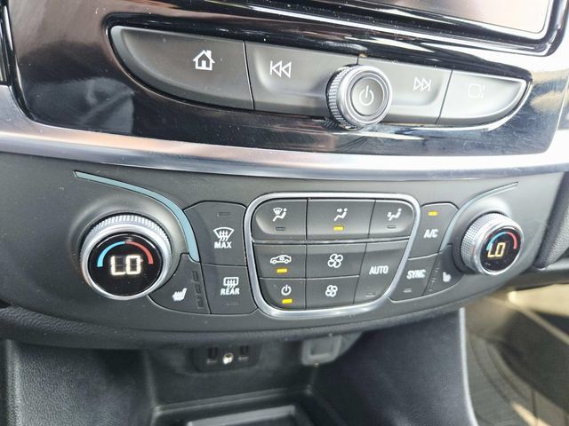 Used 2023 Chevrolet Traverse LT w/ LPO, Floor Liner Package AWD/4WD image 16