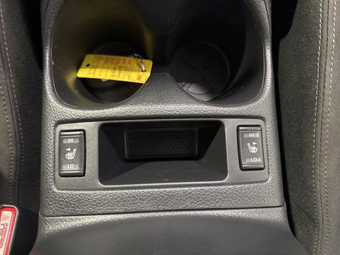 Used 2015 Nissan Rogue SV w/ SV Premium Package FWD image 21