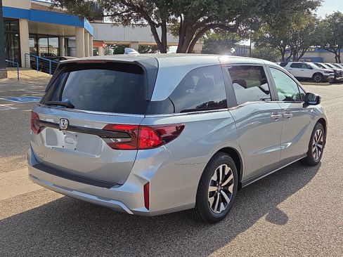 New 2026 Honda Odyssey EX-L image 4