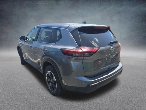 Used 2025 Nissan Rogue SV AWD/4WD image 3