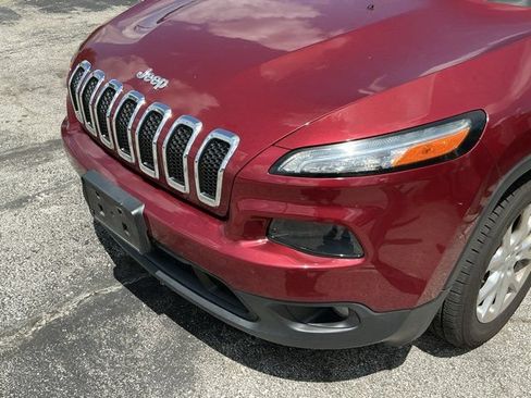 Used 2015 Jeep Cherokee Latitude FWD image 14