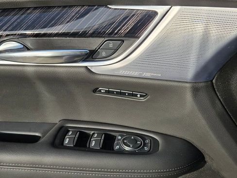 New 2025 Cadillac XT6 Premium Luxury image 25