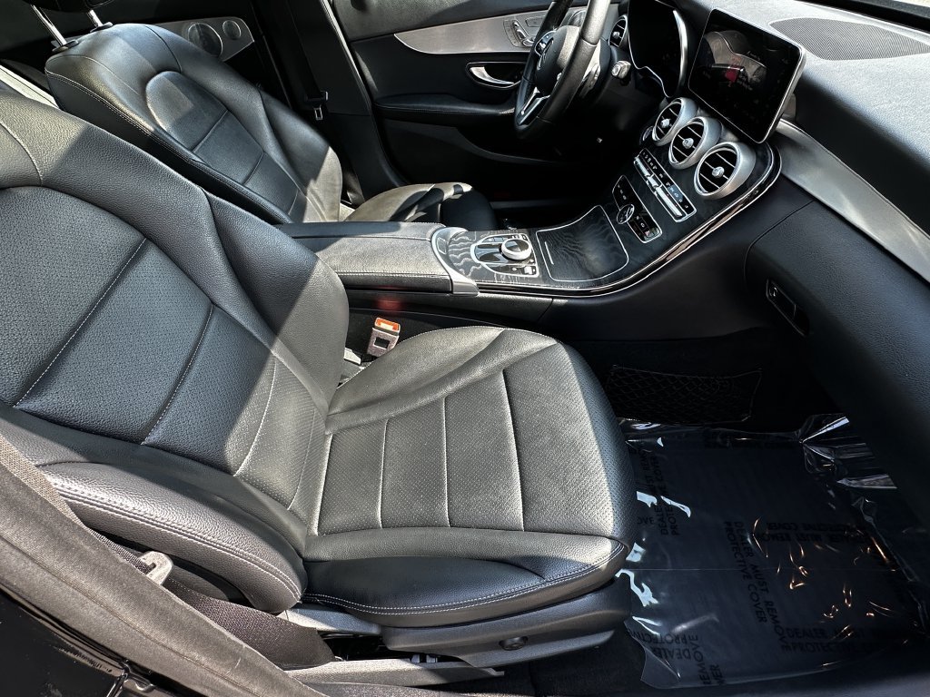 Used 2020 Mercedes-Benz C 300 Sedan image 15