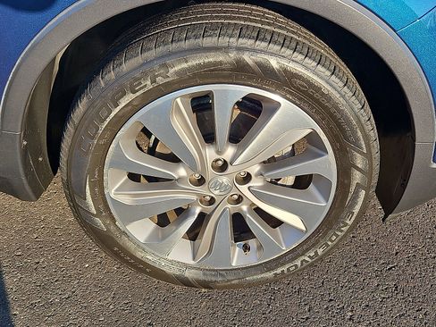 Used 2019 Buick Encore Preferred image 8