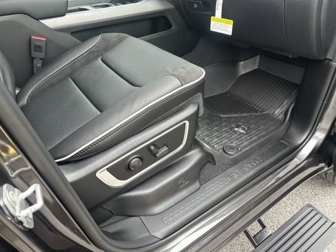 New 2026 RAM 1500 Laramie w/ Night Edition image 29