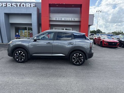 Used 2025 Nissan Kicks SV w/ SV Premium Package AWD/4WD image 11