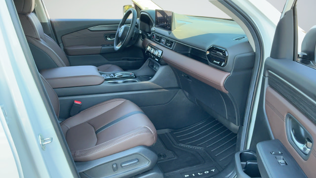 Used 2026 Honda Pilot Touring image 24