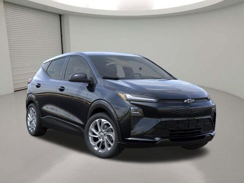 New 2027 Chevrolet Bolt LT w/ LPO, All-Weather Package FWD image 7