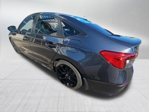 Used 2023 Honda Civic Sport image 6