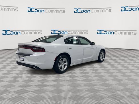 Used 2022 Dodge Charger SXT image 8