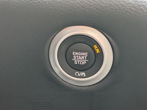 New 2026 Chrysler Voyager LX image 27