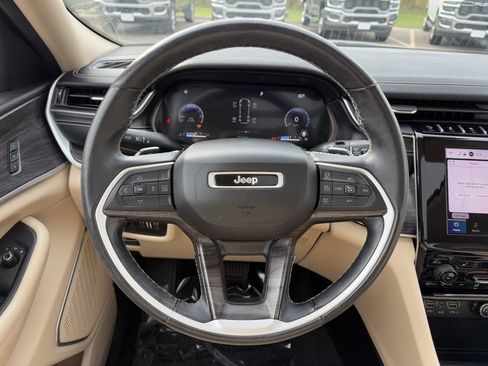 Used 2022 Jeep Grand Cherokee L Limited w/ Trailer Tow Group (B) image 26