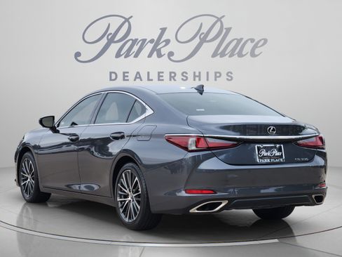 Used 2024 Lexus ES 350 w/ Premium Package FWD image 3