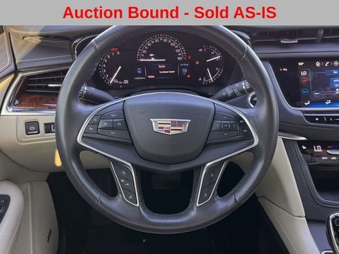 Used 2017 Cadillac XT5 Luxury w/ Driver Awareness Package image 14