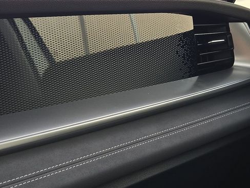 New 2026 Volkswagen Tiguan SE image 21