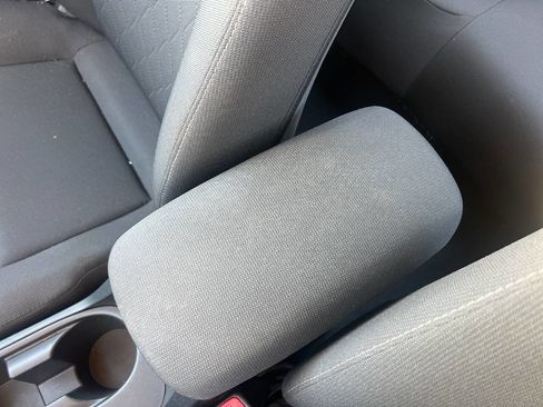 Used 2023 Toyota Corolla LE image 21