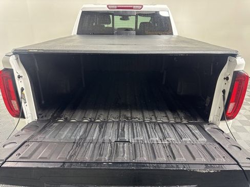 Used 2023 GMC Sierra 1500 SLT w/ SLT Premium Package image 11