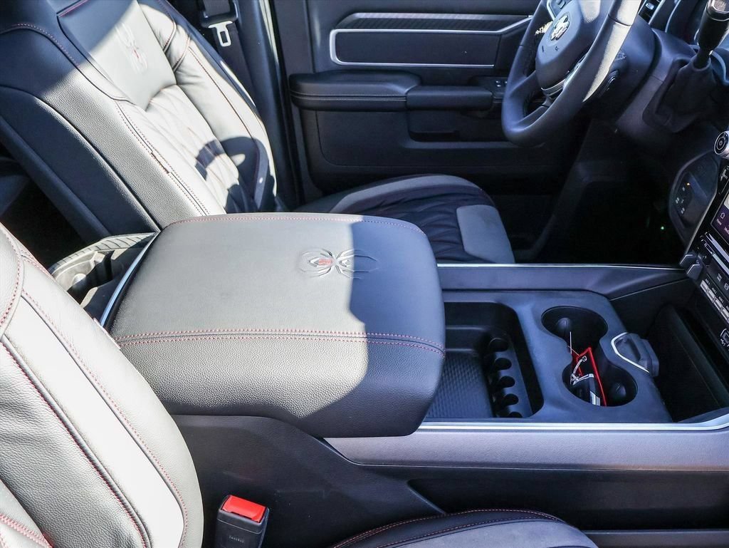 New 2025 RAM 2500 Big Horn AWD/4WD image 47
