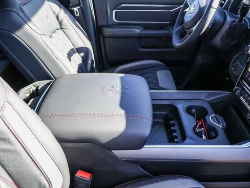 New 2025 RAM 2500 Big Horn AWD/4WD image 47