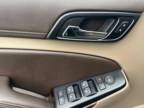 Used 2019 Chevrolet Tahoe LT AWD/4WD image 8