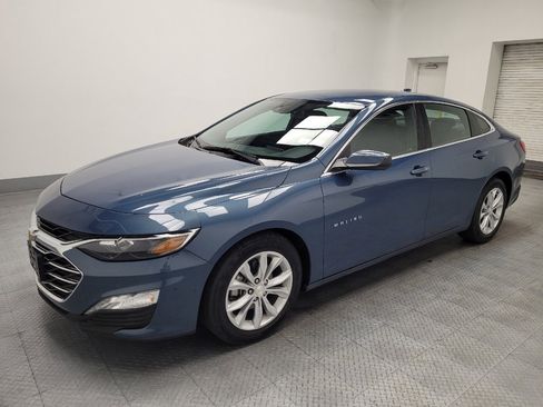 Used 2024 Chevrolet Malibu LT image 2
