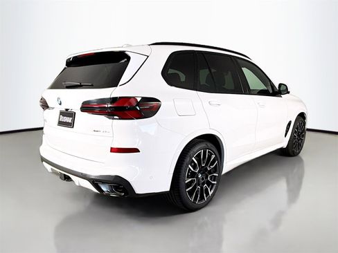New 2026 BMW X5 xDrive50e w/ M Sport Package image 7