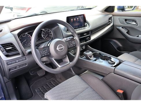 Used 2023 Nissan Rogue SV AWD/4WD image 15