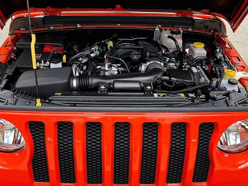 Used 2023 Jeep Wrangler Sport AWD/4WD image 26