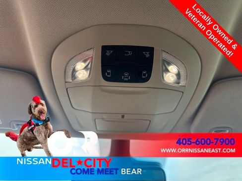 Used 2023 Chrysler Voyager LX FWD image 23