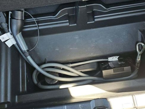 Used 2023 BMW iX xDrive50 w/ Premium Package image 45