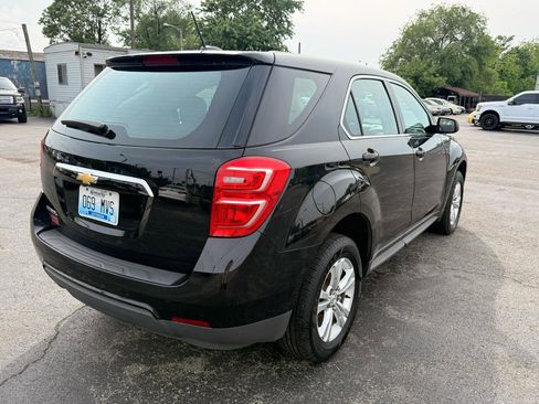 Used 2017 Chevrolet Equinox LS FWD image 4