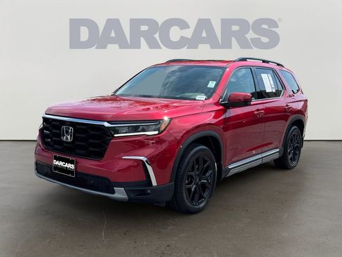 Used 2025 Honda Pilot Elite image 3