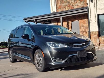 Used 2020 Chrysler Pacifica Touring-L Plus
