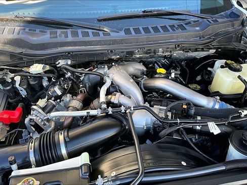 Used 2024 Ford F250 XLT image 46