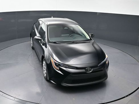 Used 2024 Toyota Corolla LE image 20