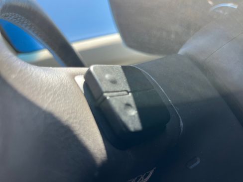 Used 2019 GMC Yukon XL SLT w/ Open Road Package image 15