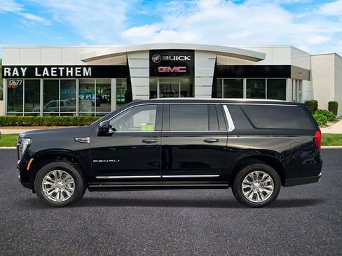 New 2026 GMC Yukon XL Denali w/ Sun & Power Step Package image 3