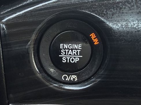 Used 2019 Jeep Grand Cherokee Limited RWD image 20