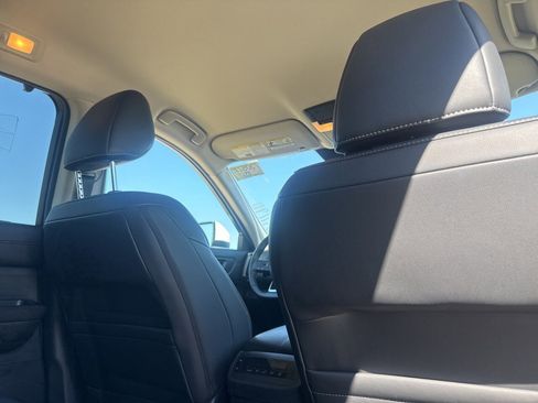 Certified 2025 Nissan Pathfinder SL image 34