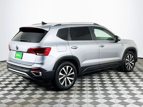 Used 2024 Volkswagen Taos SE FWD image 10