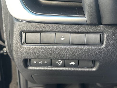 New 2026 Nissan Rogue SV image 32